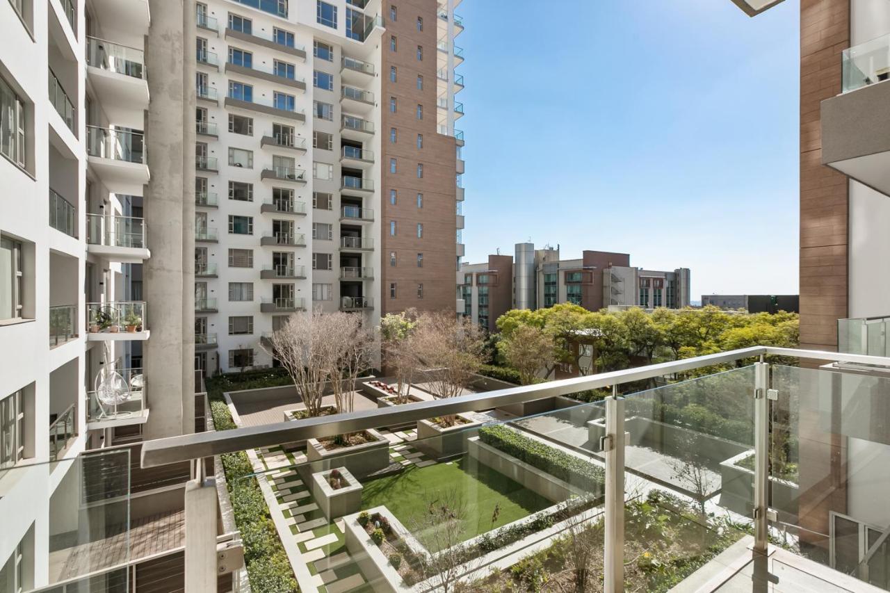 The Tyrwhitt Rosebank Apartments (Adults Only) Johannesburg Esterno foto
