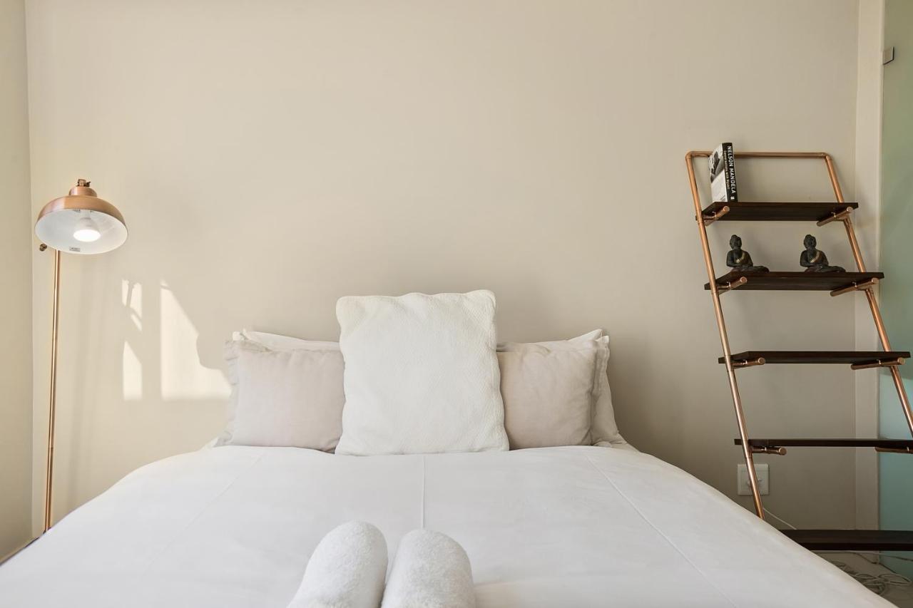 The Tyrwhitt Rosebank Apartments (Adults Only) Johannesburg Esterno foto