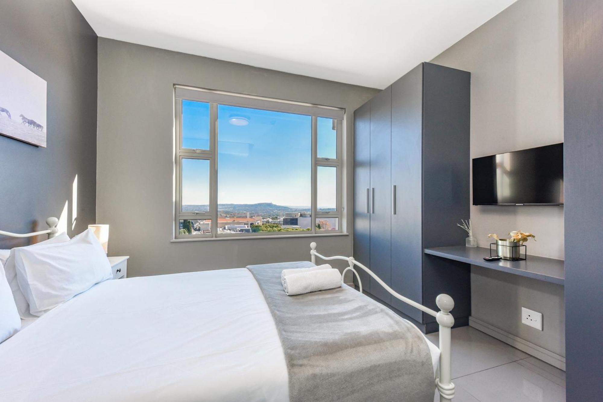 The Tyrwhitt Rosebank Apartments (Adults Only) Johannesburg Esterno foto